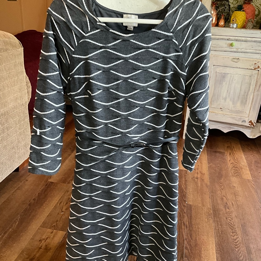 Beige by eci  size 12 dress - Picture 3 of 6